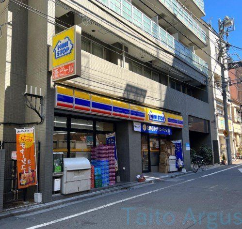 コンビニ　ミニストップ北新宿4丁目店（コンビニ）まで30m