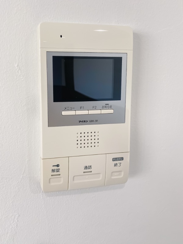 セキュリティ　モニター付きインターホン♪
