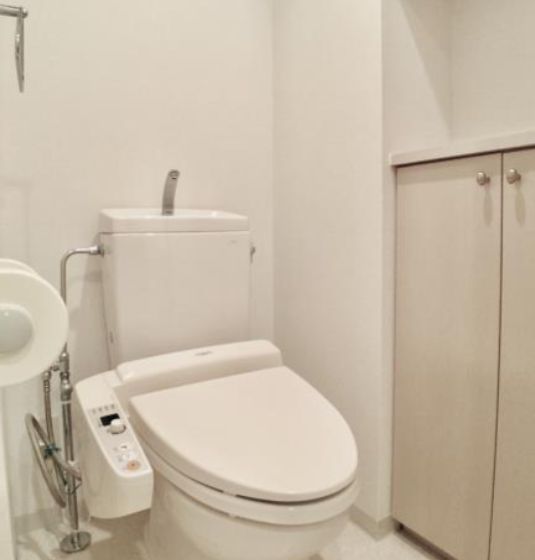 トイレ　シンプルで使いやすいトイレです