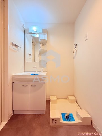 洗面設備　同マンション別部屋　参考写真