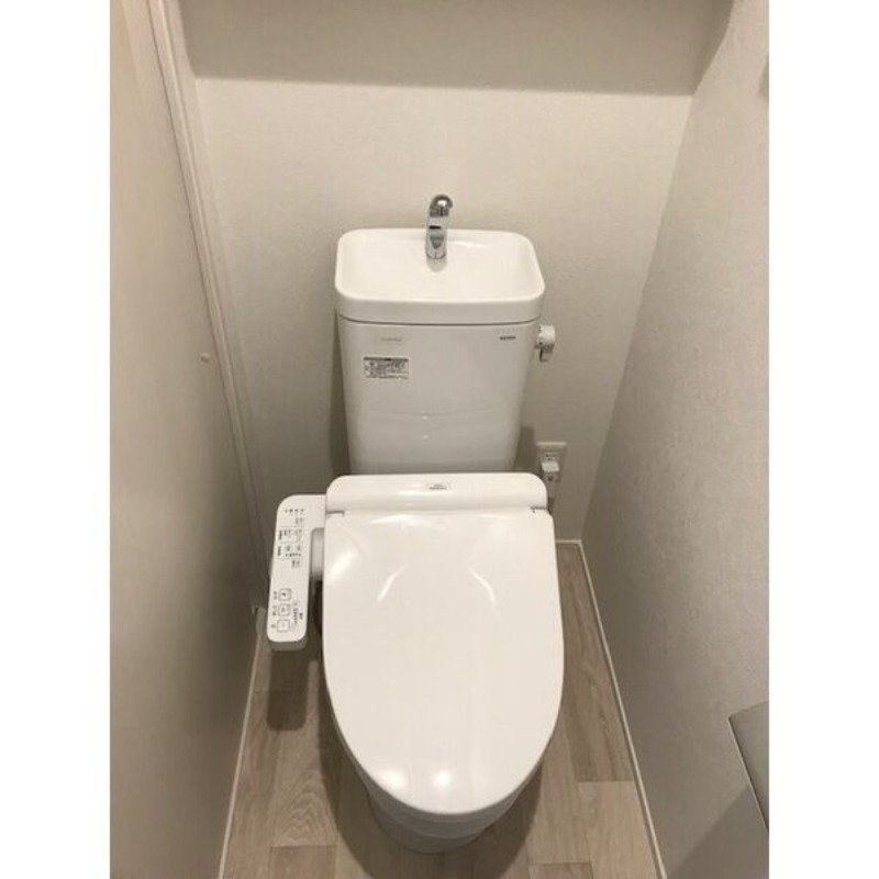 トイレ　図面と現状に相違がある場合には現状を優先