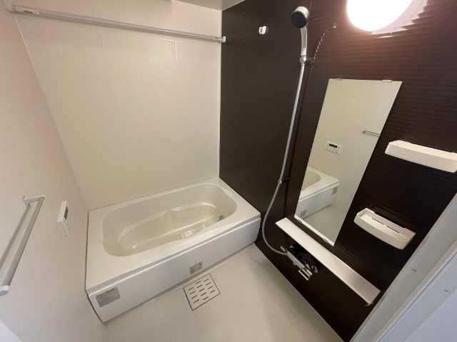 バス・シャワールーム　参考写真でございます。