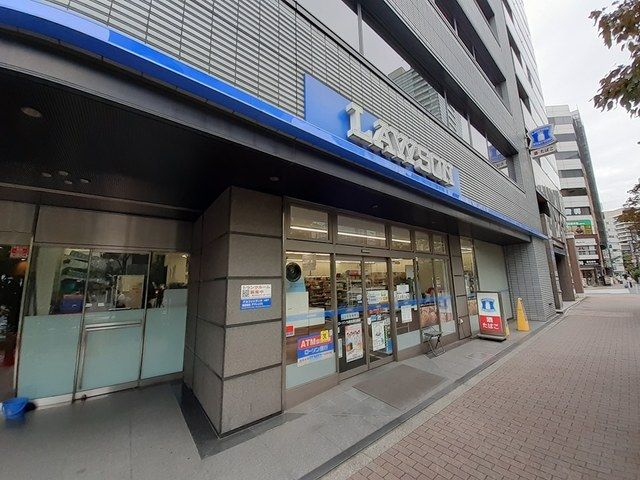 コンビニ　ローソン　九段北目白通店（コンビニ）まで285m