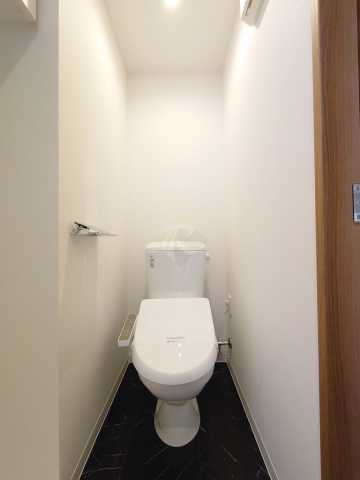 トイレ　コンフォリア不動前