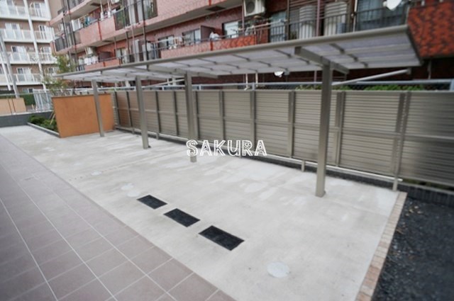 その他共有部分　敷地内駐輪場です♪