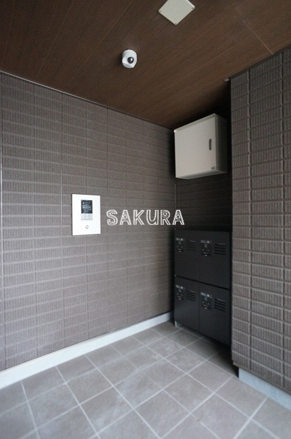 セキュリティ　不審者、勧誘員をシャットアウトできるオートロックです♪