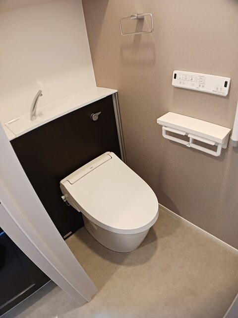 トイレ　トイレ