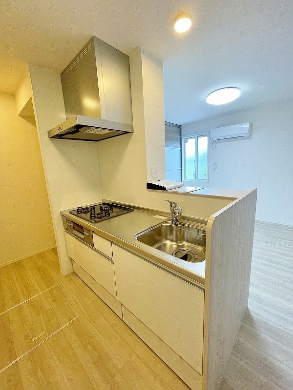 キッチン　★システムキッチングリル付き/３口コンロ★