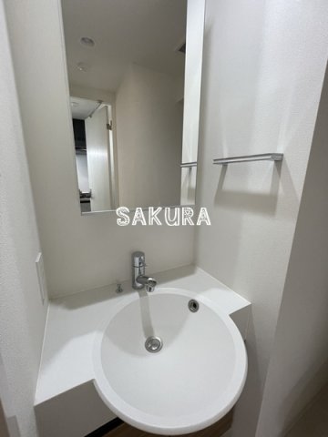 洗面設備　身支度に欠かせない独立洗面台♪