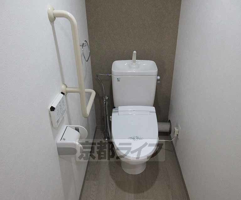 トイレ　清潔感のあるトイレです