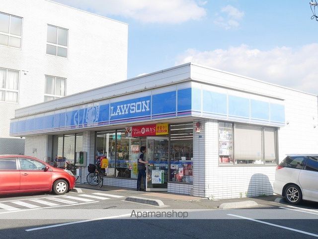 コンビニ　ローソン　戸田氷川町二丁目店（コンビニ）まで327m
