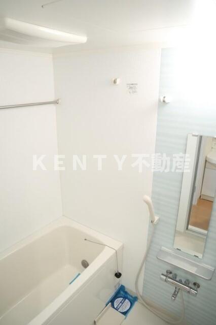 バス・シャワールーム　お風呂です