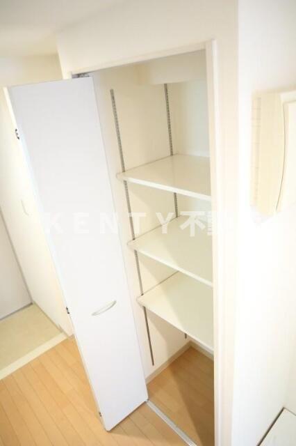 収納　たっぷりとした収納スペースです