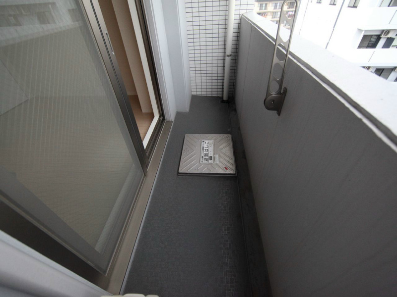 バルコニー　バルコニー　洗濯物が干せます