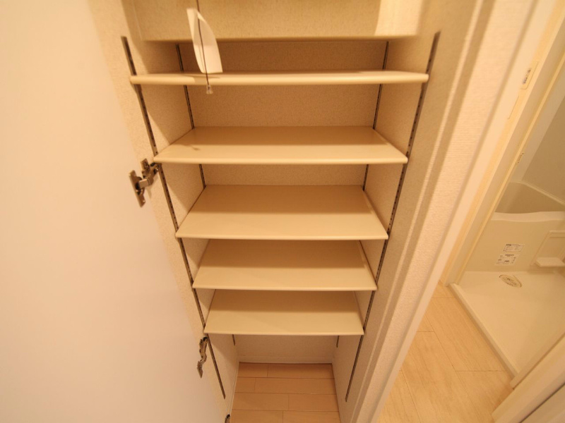 玄関　玄関　シューズボックス