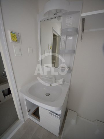 洗面設備　セオリー大阪パーチェ　独立洗面台