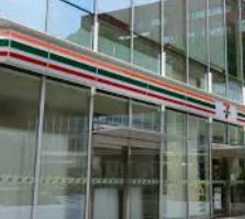 コンビニ　セブンイレブンプルデンシャルタワー店（コンビニ）まで106m