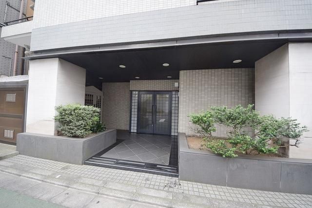 エントランス　★お問い合わせはタウンハウジングまで★