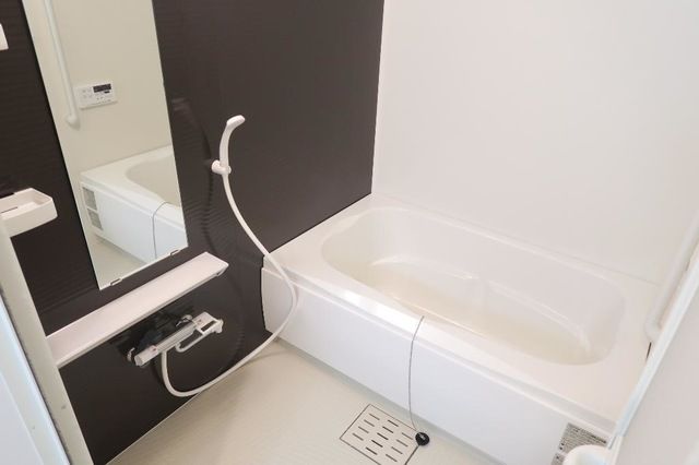 バス・シャワールーム　別号室イメージ