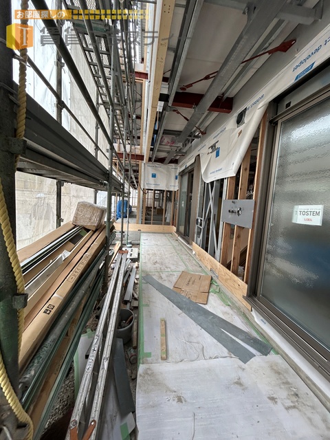 バルコニー　※建築中写真です