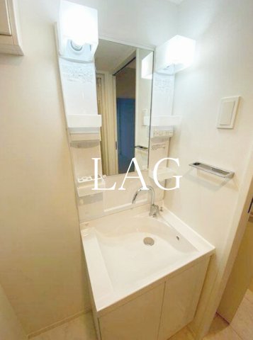 洗面設備　洗面台です。