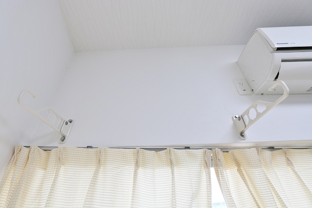 その他　室内物干しは便利ですね