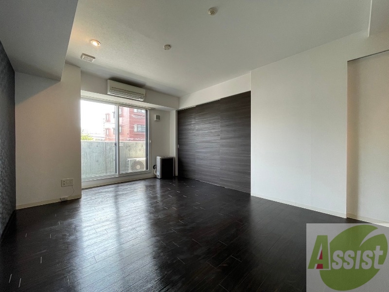 居室・リビング　広くてキレイなお部屋が広がっていて、充実した生活が送れそう。