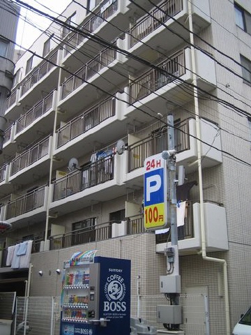 建物外観　外観タイル貼り