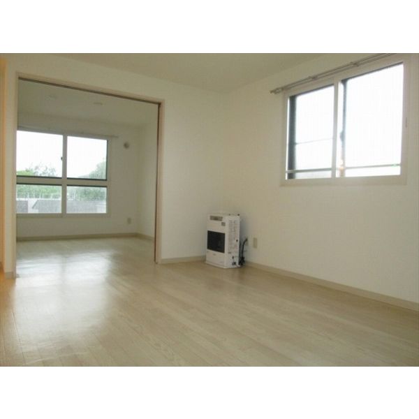 居室・リビング　広めのリビング☆