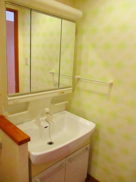 洗面設備　反転です