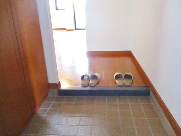 玄関　反転です