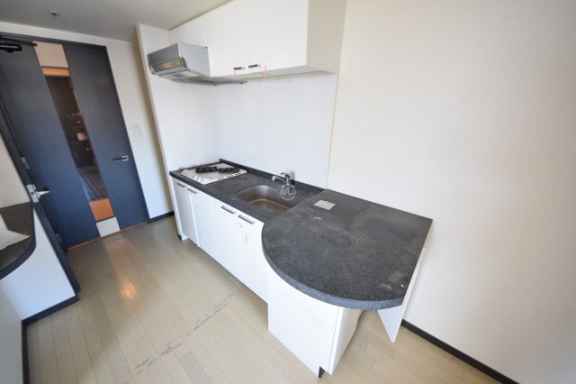 キッチン　エステムコート心斎橋ＥＡＳＴIIラヴァンツァ　２口ガスコンロ