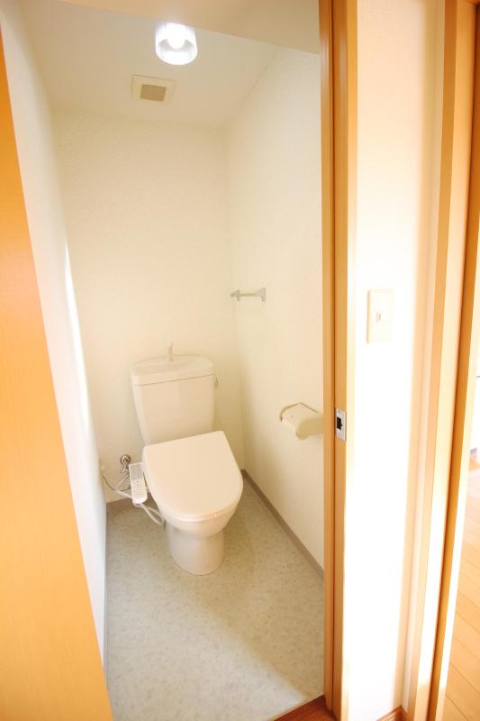 トイレ　温水洗浄暖房便座トイレ