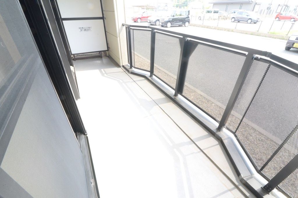 バルコニー　バルコニー