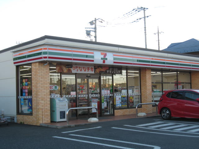 コンビニ　セブンイレブン 足立入谷5丁目店（コンビニ）まで271m