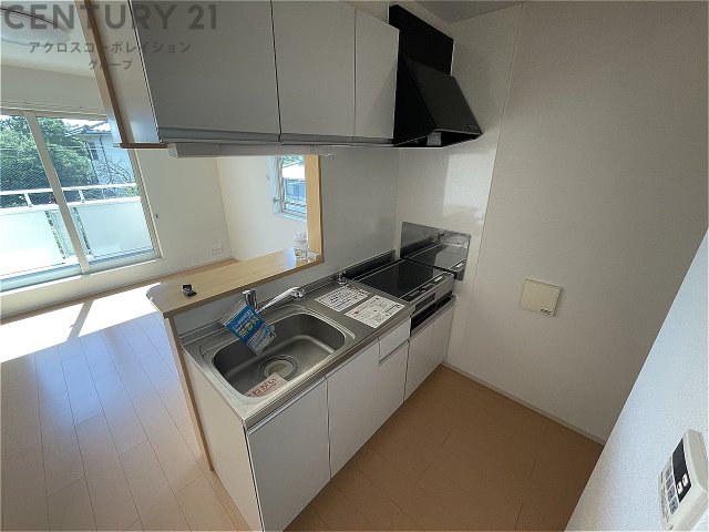 キッチン　IHコンロ付きのカウンターキッチンです！