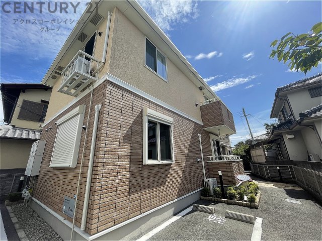 建物外観　敷地内に駐車場があります！