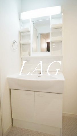 洗面設備　独立洗面台です。