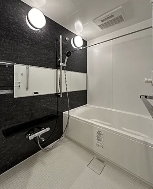 バス・シャワールーム　※別部屋の参考写真です。