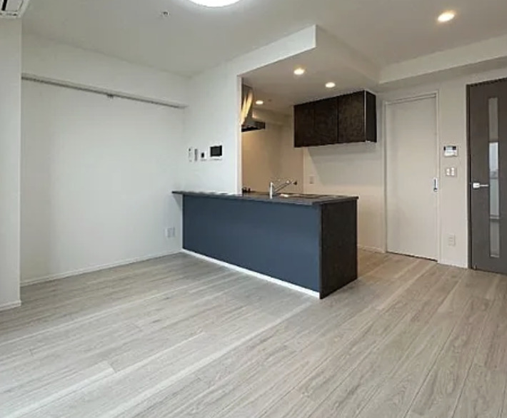 居室・リビング　※別部屋の参考写真です。