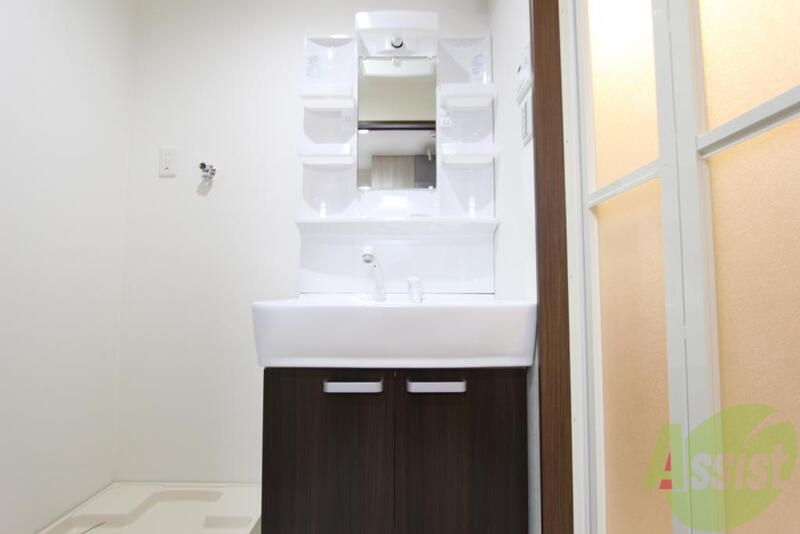 洗面設備　シャンプードレッサー付独立洗面台