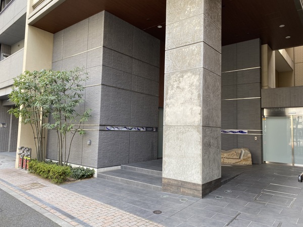 エントランス　エントランス