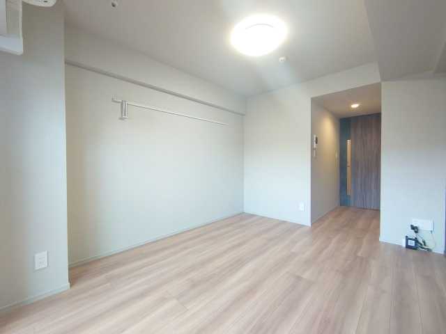 居室・リビング　※参考写真　同タイプ（間取り）602号室の写真となります。