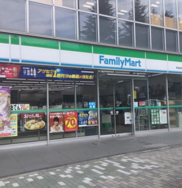 コンビニ　ファミリーマート市谷本村町店（コンビニ）まで170m
