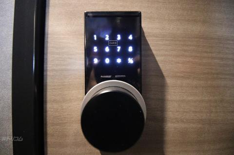 セキュリティ　玄関スマートキー（イメージ）