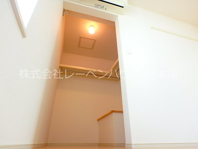 収納　同間取り角部屋の参考写真です