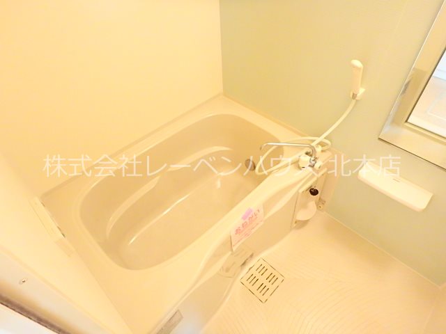 バス・シャワールーム　同間取り角部屋の参考写真です