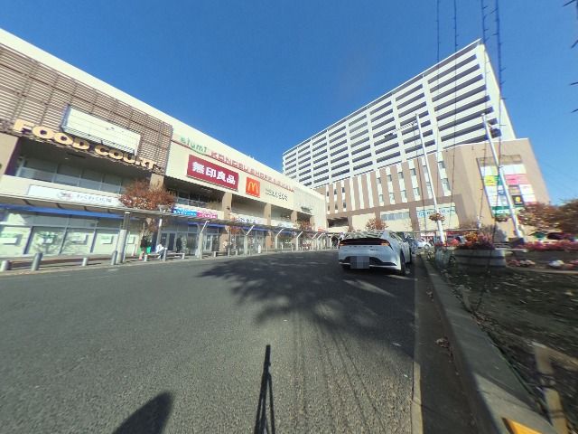 スーパー　bloomingbloomy 鴻巣駅前店（スーパー）まで980m