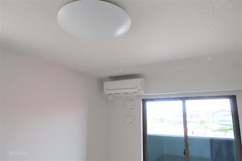 その他設備　エアコン・居室照明