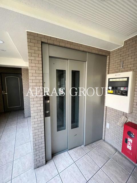 その他　エレベーター付き